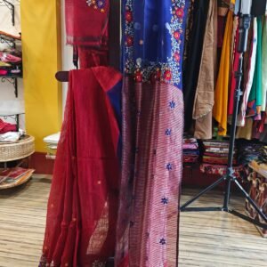 Very Sophisticated  Traditional  Bengal Maslin unique border.